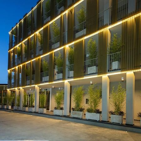 Hotel Xbusiness Нола Экстерьер фото