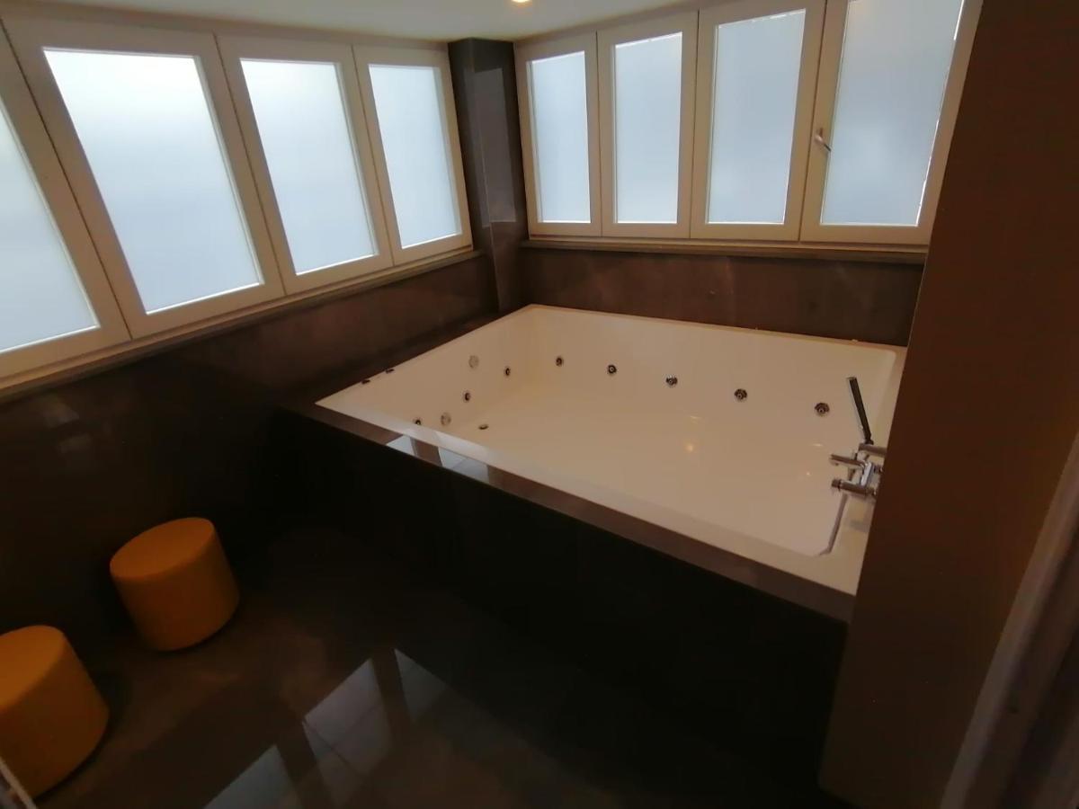 Hotel Xbusiness Нола Экстерьер фото